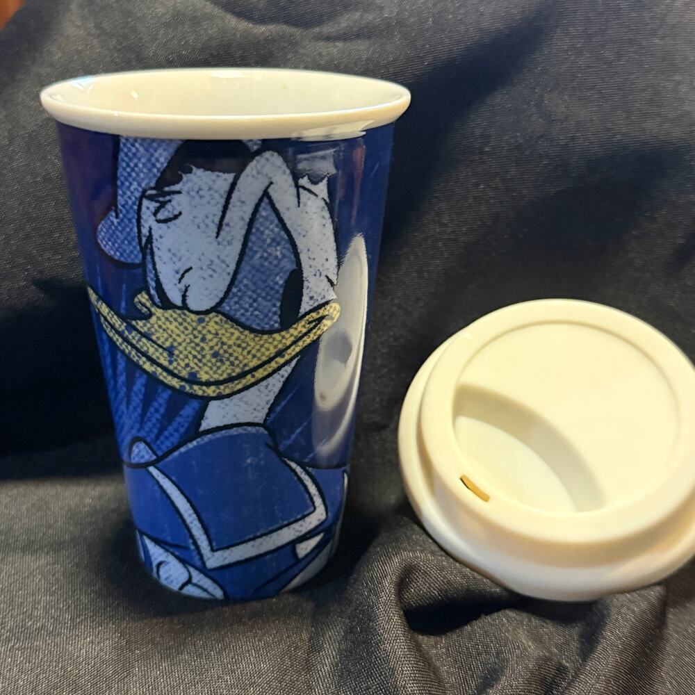 Disney Donald Duck Ceramic Travel Mug Tumbler Cup White Silicone Lid